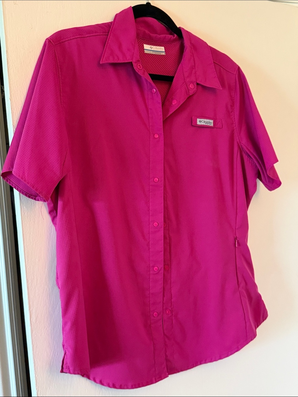 Columbia Women's Short Sleeve Button Shirt - Magenta